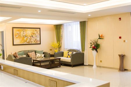 威?，F(xiàn)代婦科醫(yī)院整形美容中心_大廳