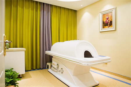 威海現(xiàn)代婦科醫(yī)院整形美容中心_治療室