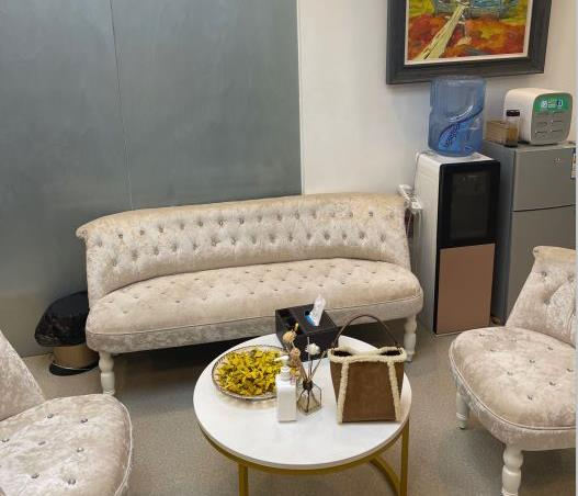 天津伊頌醫(yī)學(xué)美容門診部_休息區(qū)