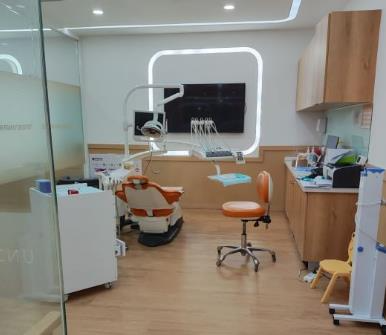 天津陽(yáng)光樹(shù)口腔門診部_治療室