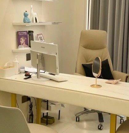 天津凱潤(rùn)婷醫(yī)療美容醫(yī)院_咨詢室