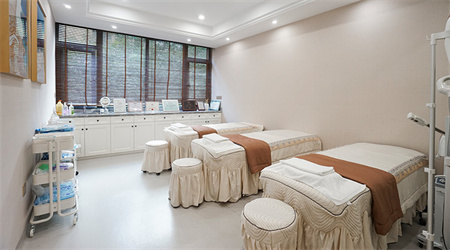 滕州時(shí)光醫(yī)療美容門診部_治療室