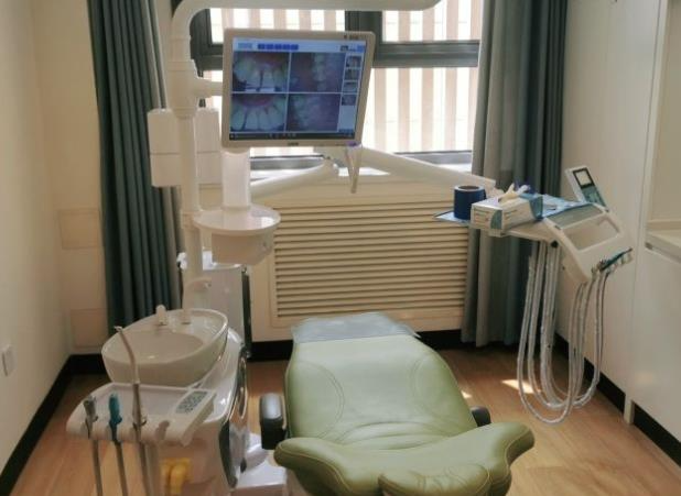 唐山牙博士優(yōu)牙口腔門診部_治療室