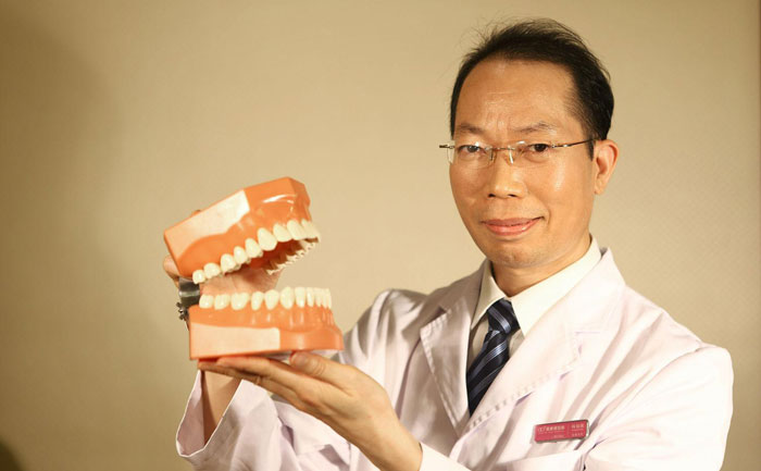 四環(huán)素牙是怎么造成的？四環(huán)素牙齒美白價格大概多少左右？