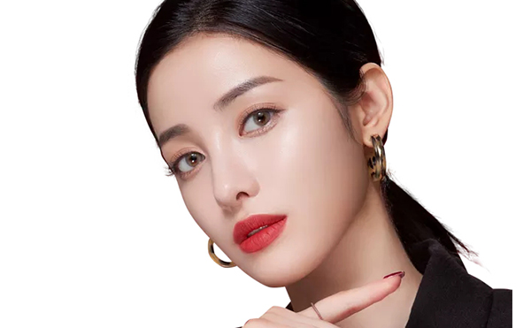 假體隆鼻多久可以完全消腫？有加快消腫的方法嗎