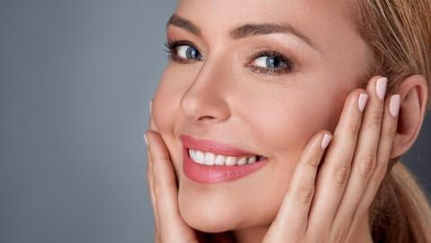 面部線(xiàn)雕后臉變形了還能恢復(fù)嗎?