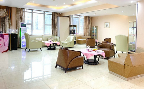 武漢華美手臂吸脂手術(shù)疼不疼?效果怎么樣?