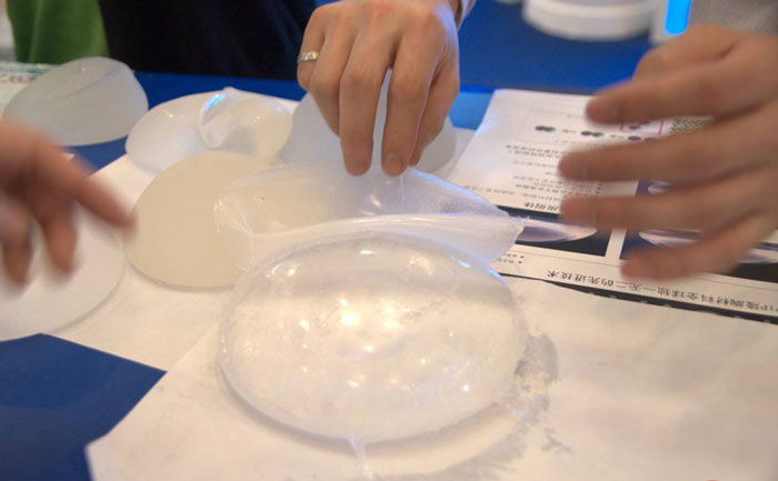 假體無痕豐胸多少錢？假體無痕豐胸整形醫(yī)院有哪些？