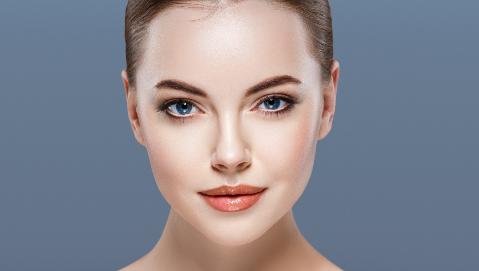 臉歪是什么原因導致的？