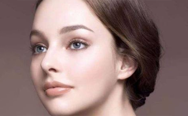 臉歪是什么原因導致的?怎么矯正