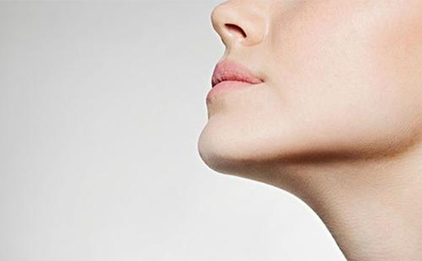 做過(guò)假體隆下巴還能注射玻尿酸隆下巴嗎?相較于玻尿酸隆下巴有什么優(yōu)勢(shì)?