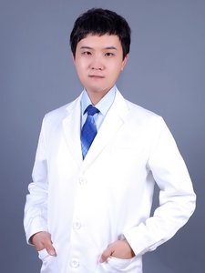 張?zhí)旌?/></a></div>
                        <div>
                            <h4><a href=